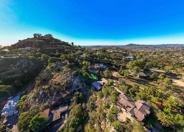 10111 Pinnacle Lane, La Mesa, CA 91941