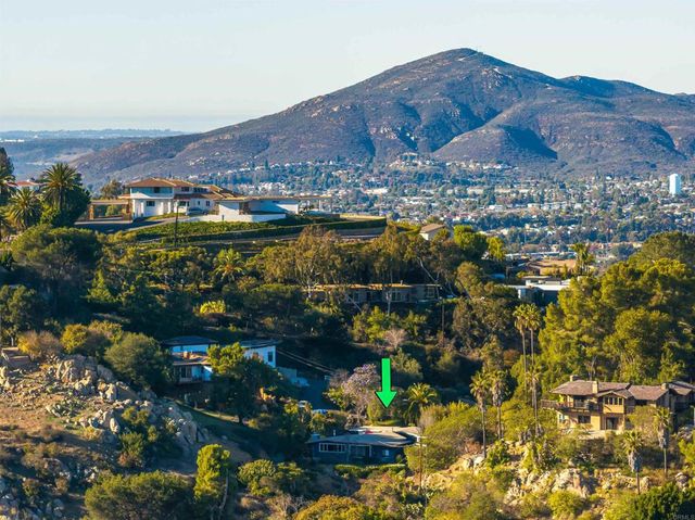 10111 Pinnacle Lane, La Mesa, CA 91941