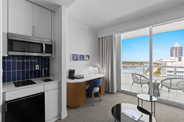 4401 Collins Ave 1709, Miami Beach, FL 33140