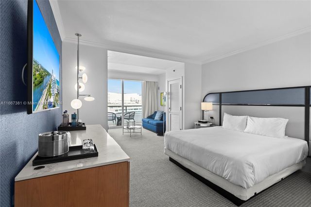 4401 Collins Ave 1709, Miami Beach, FL 33140