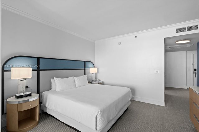 4401 Collins Ave 1709, Miami Beach, FL 33140