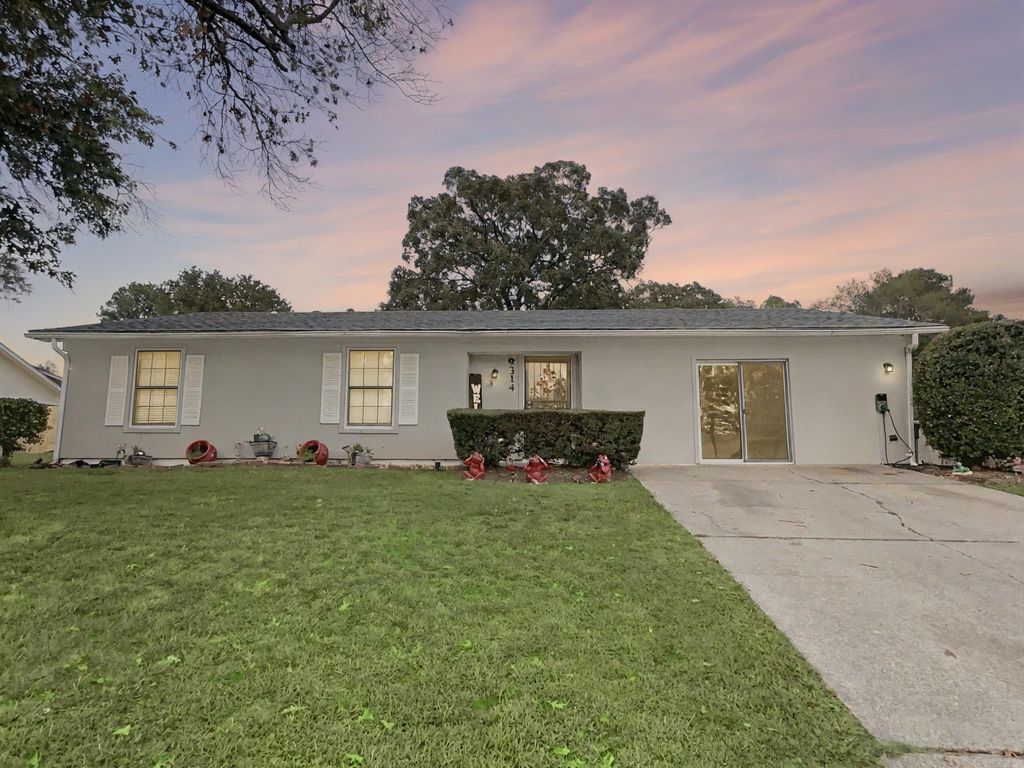 9314 Timber Valley Rd, Little Rock, AR 72204