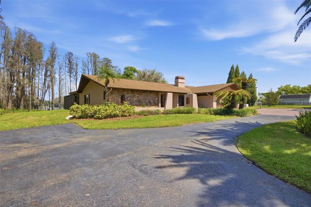 820 NEWBERGER ROAD, Lutz, FL 33549