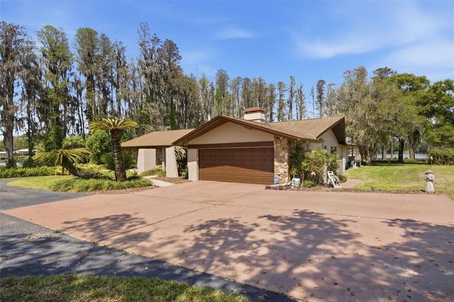 820 NEWBERGER ROAD, Lutz, FL 33549
