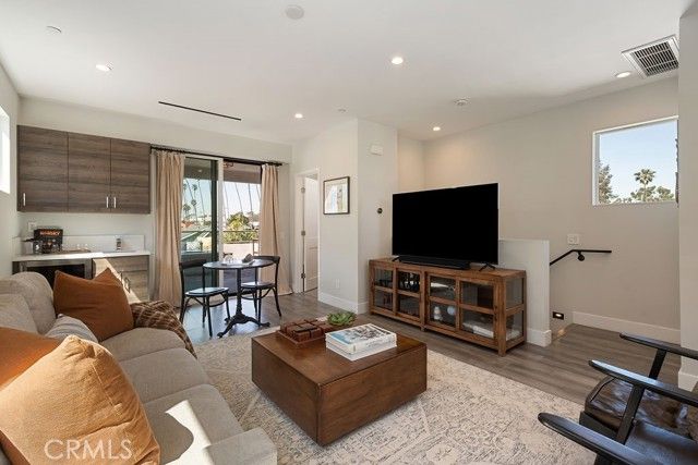 624 14th Street, Huntington Beach, CA 92648