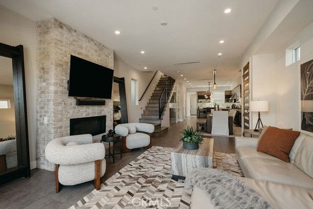 624 14th Street, Huntington Beach, CA 92648