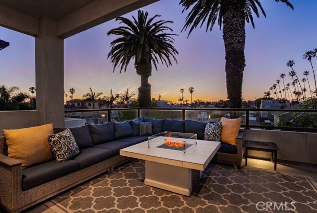 624 14th Street, Huntington Beach, CA 92648