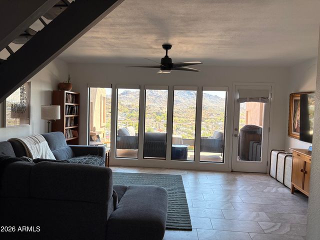 1057 E Butler Drive 4C, Phoenix, AZ 85020