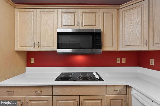 2205 WINDROW DR, Princeton, NJ 08540