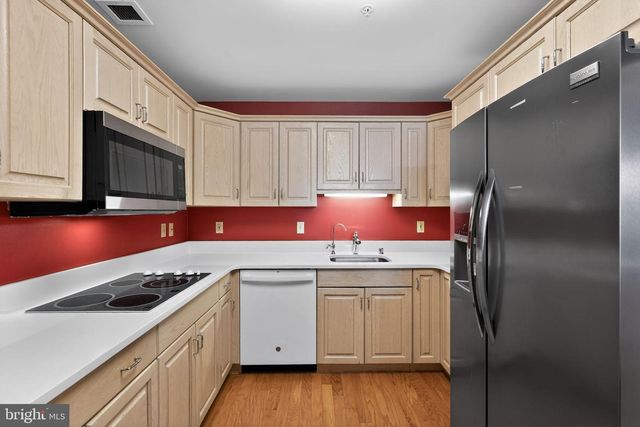 2205 WINDROW DR, Princeton, NJ 08540