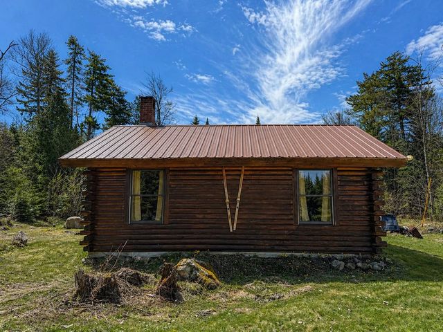 975 Newark Pond Road, Newark, VT 05871