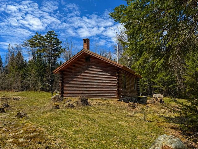 975 Newark Pond Road, Newark, VT 05871