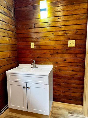 975 Newark Pond Road, Newark, VT 05871