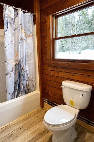 975 Newark Pond Road, Newark, VT 05871