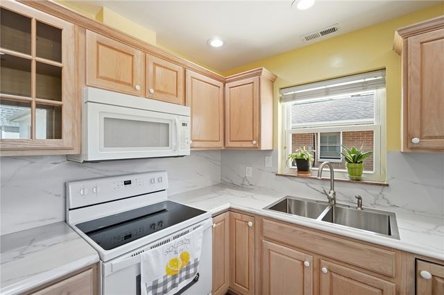 3753 Glaser Drive, Kettering, OH 45429