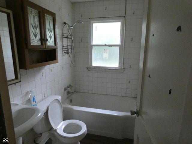 2338 Magnolia Place, Indianapolis, IN 46219