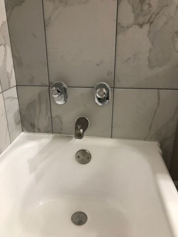 6324 W 63rd Street 4, Chicago, IL 60638