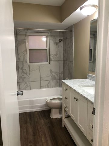 6324 W 63rd Street 4, Chicago, IL 60638