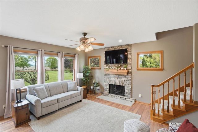 8870 Surrey Lane, Plain City, OH 43064