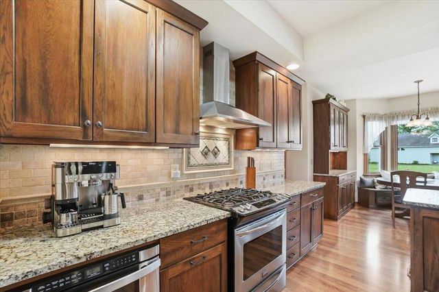 8870 Surrey Lane, Plain City, OH 43064