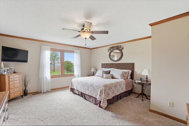 8870 Surrey Lane, Plain City, OH 43064