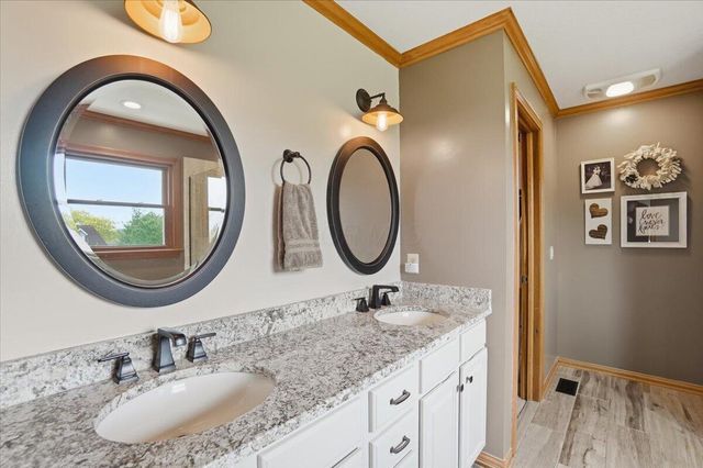 8870 Surrey Lane, Plain City, OH 43064