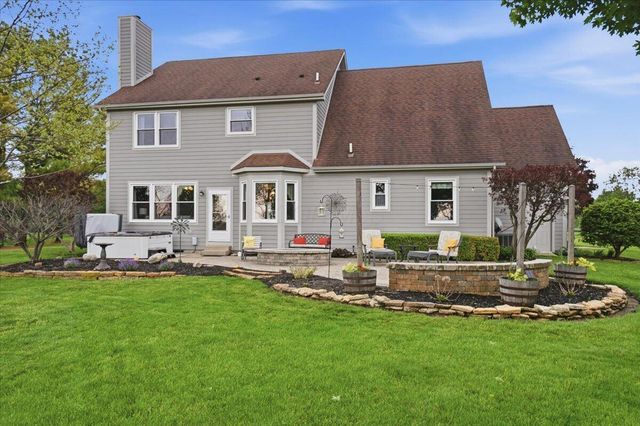 8870 Surrey Lane, Plain City, OH 43064