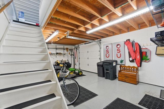 8870 Surrey Lane, Plain City, OH 43064