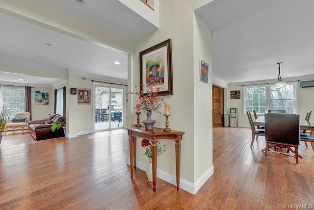 75 N Airmont Road, Suffern, NY 10901