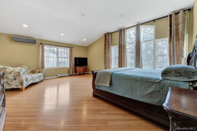 75 N Airmont Road, Suffern, NY 10901