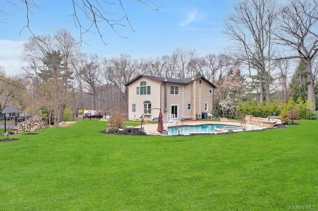 75 N Airmont Road, Suffern, NY 10901