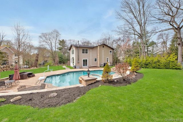 75 N Airmont Road, Suffern, NY 10901