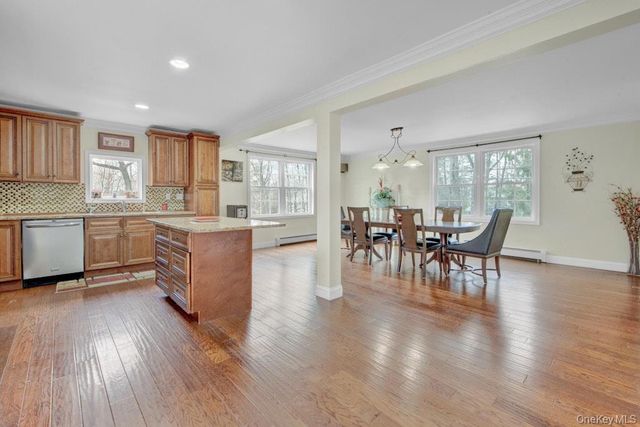 75 N Airmont Road, Suffern, NY 10901