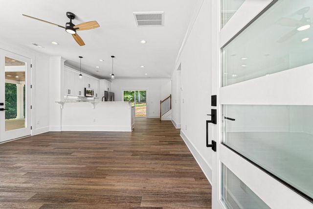 100 plum Street, Westminster, SC 29693