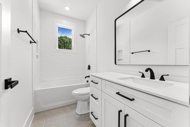 100 plum Street, Westminster, SC 29693