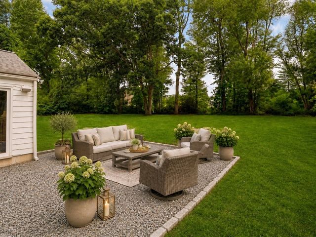 185 Marked Tree Rd, Holliston, MA 01746