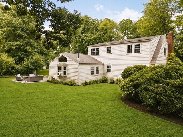 185 Marked Tree Rd, Holliston, MA 01746
