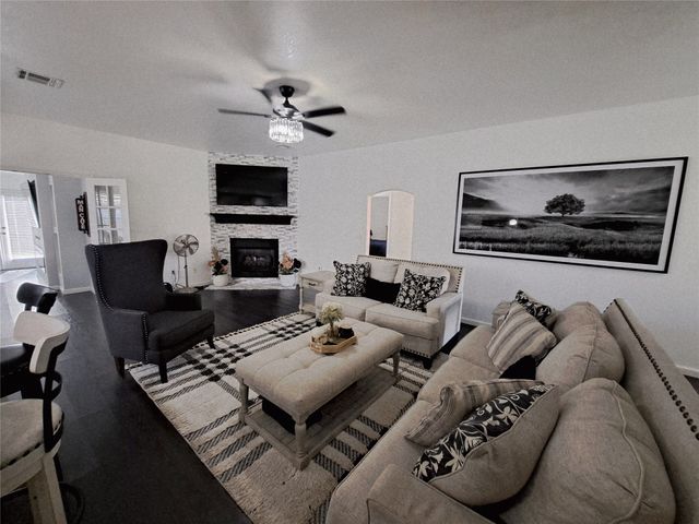 10203 N 119th East Avenue, Owasso, OK 74055