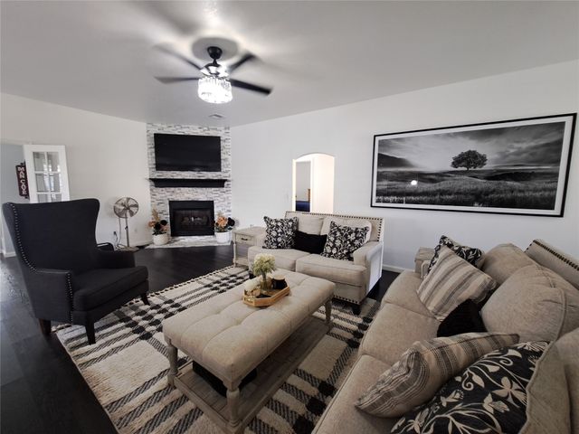 10203 N 119th East Avenue, Owasso, OK 74055