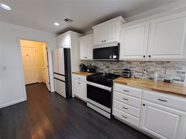 10203 N 119th East Avenue, Owasso, OK 74055