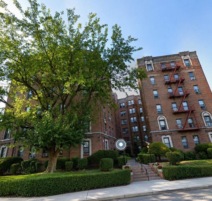115-25 84th Avenue 6K, Richmond Hill, NY 11418 — exterior