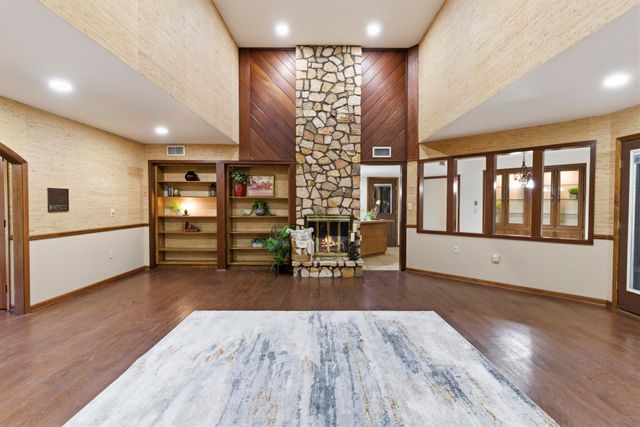 200 Greenwood Pl, Hattiesburg, MS 39402