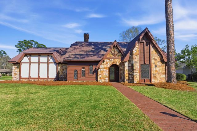 200 Greenwood Pl, Hattiesburg, MS 39402