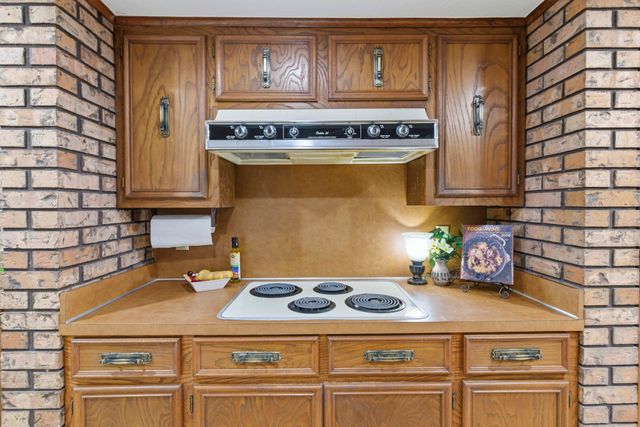 200 Greenwood Pl, Hattiesburg, MS 39402