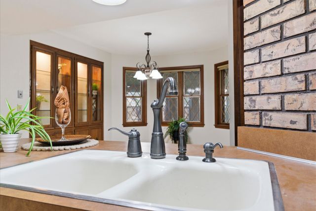 200 Greenwood Pl, Hattiesburg, MS 39402