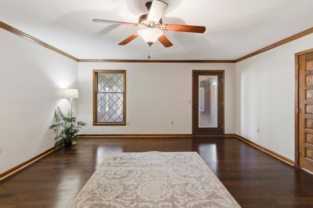 200 Greenwood Pl, Hattiesburg, MS 39402