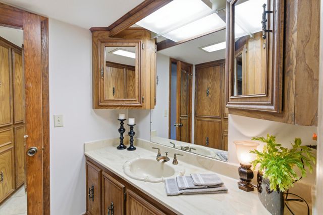 200 Greenwood Pl, Hattiesburg, MS 39402