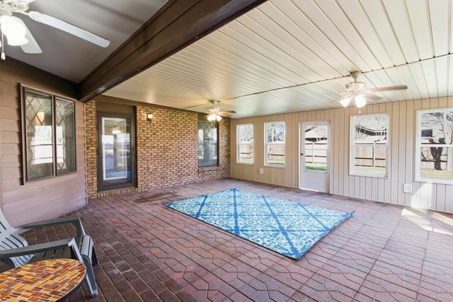 200 Greenwood Pl, Hattiesburg, MS 39402