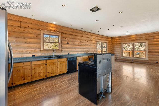 392 Brooks Lane, Woodland Park, CO 80863
