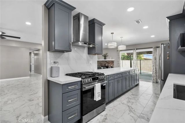 9846 Tamarind Avenue, Bloomington, CA 92316